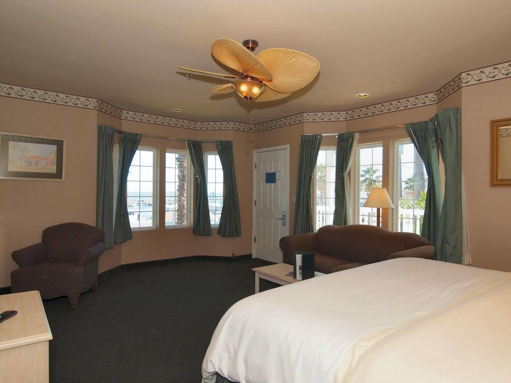 The Inn At Fulton Harbor מראה חיצוני תמונה