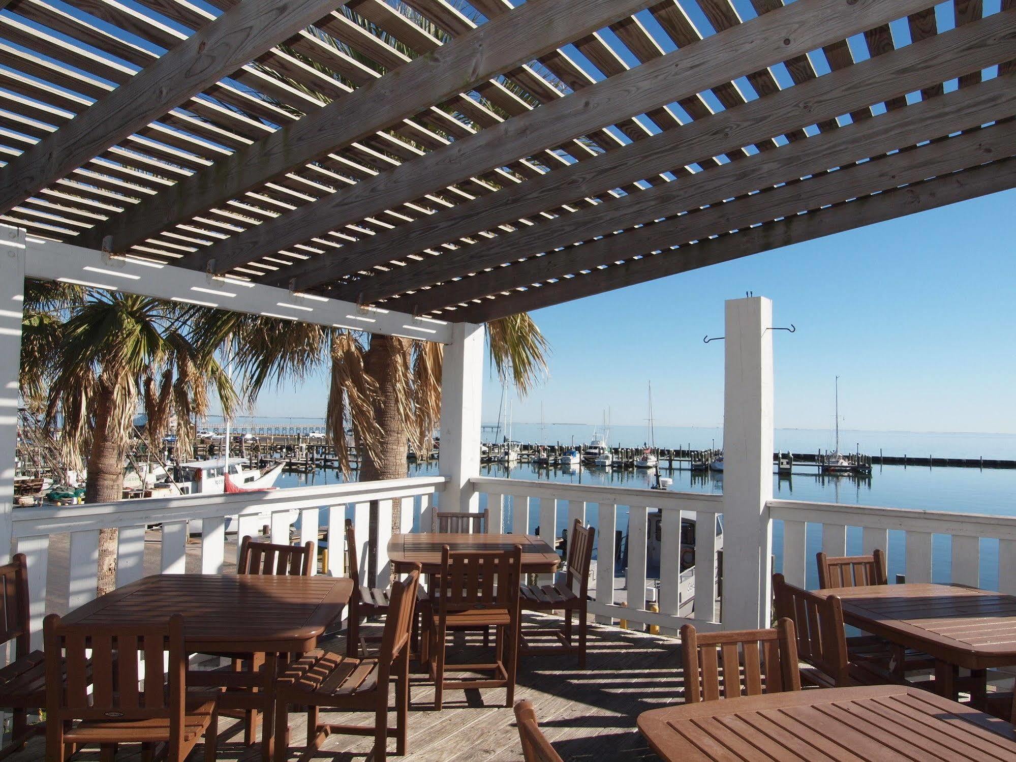 The Inn At Fulton Harbor מראה חיצוני תמונה